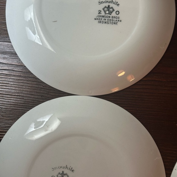 Johnson Brothers Snowwhite plates set of 4 - Picture 8 of 8